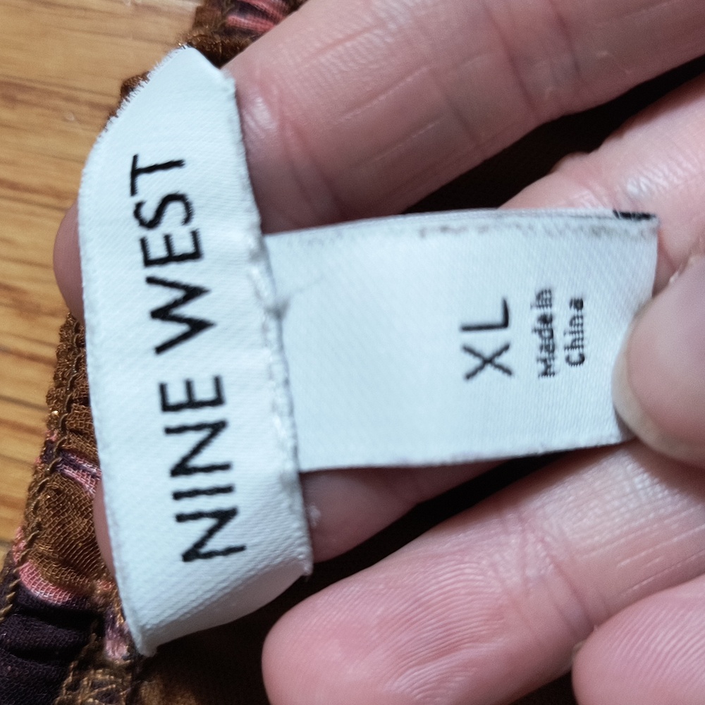 3/$10⭐ Nine West cropped peplum shirt, XL, colors: orange/pink/purple/brown - Picture 2 of 12
